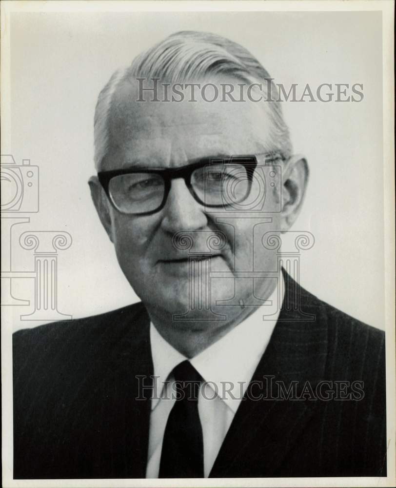 1972 Press Photo Dr. Philip G. Hoffman, University of Houston President.- Historic Images