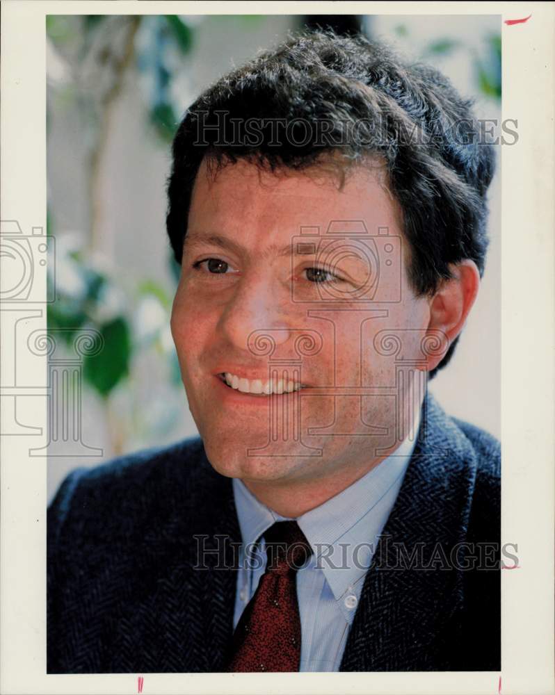 1994 Press Photo Nicholas Kristof, author of &quot;China Wakes,&quot; during interview.- Historic Images