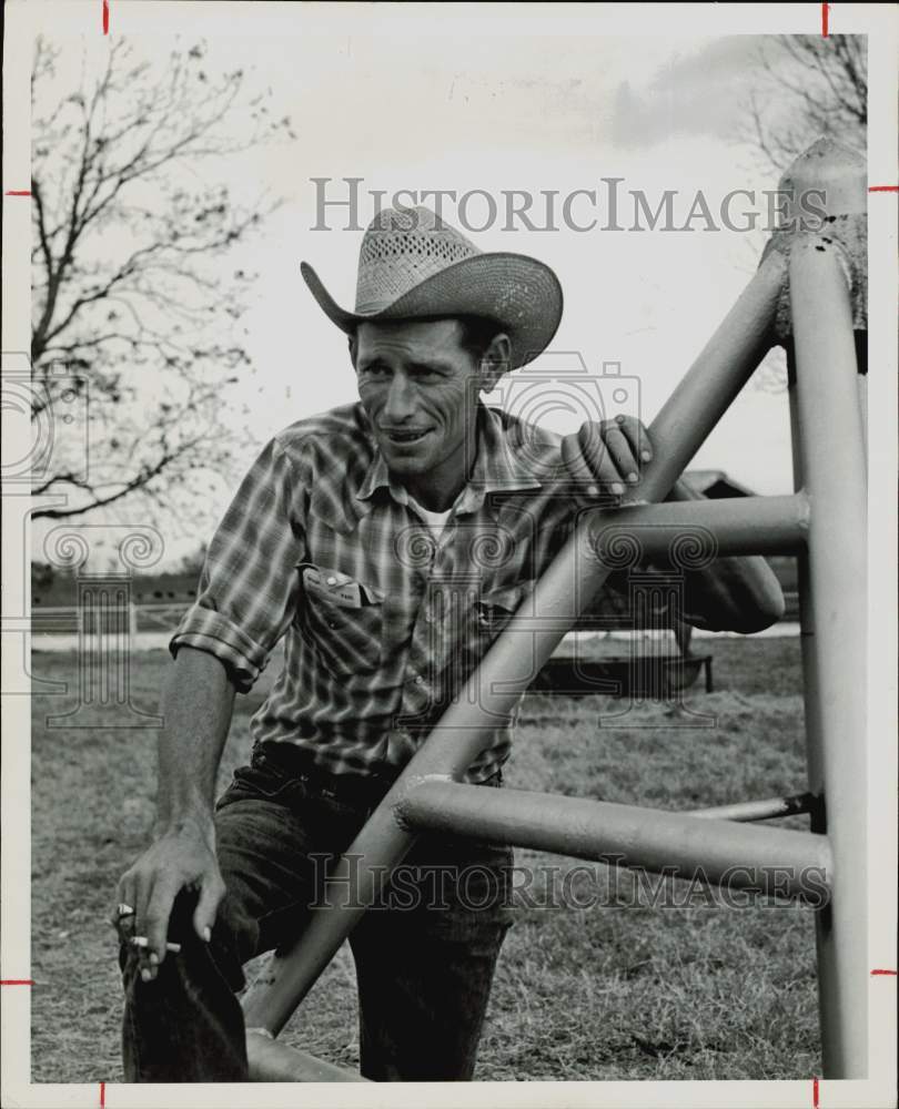1969 Press Photo J.B. Lyons, Diamond M. Acres ranch manager. - hpa73446- Historic Images