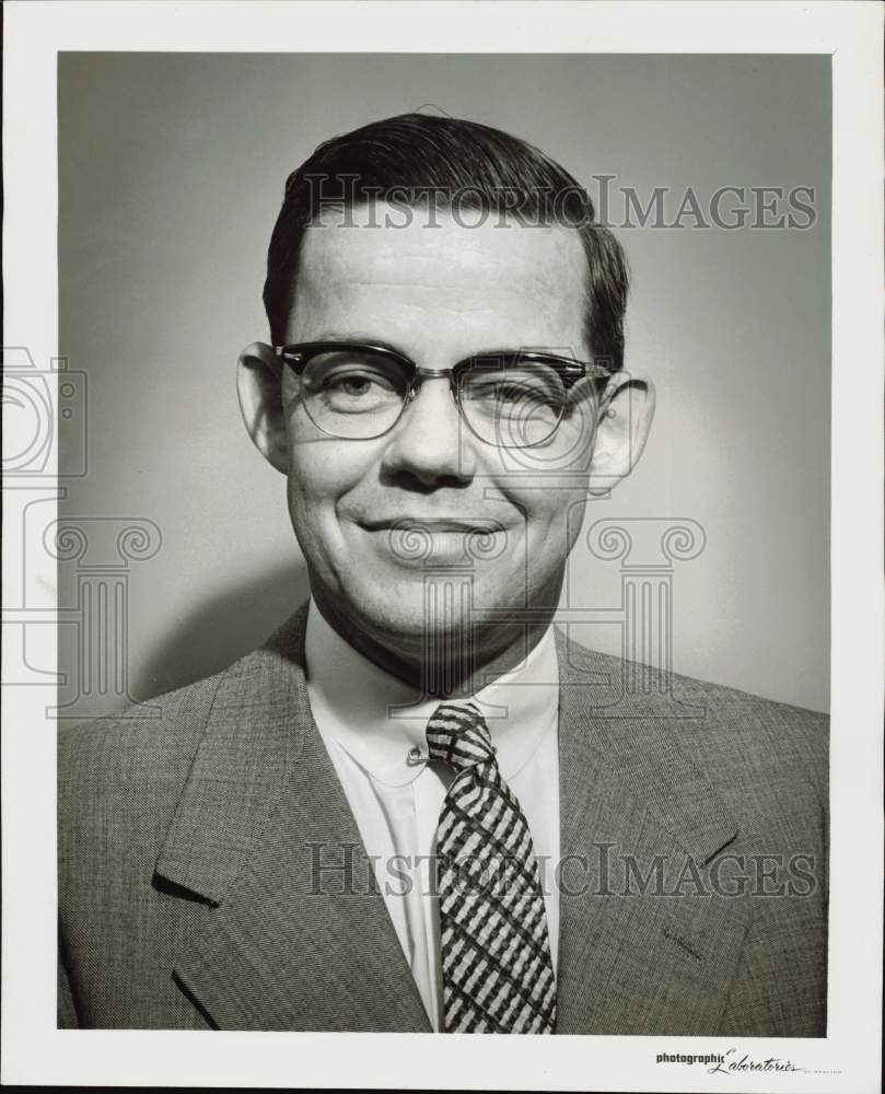 1956 Press Photo Joseph Nalle, assistant vice president Texas National Bank.- Historic Images