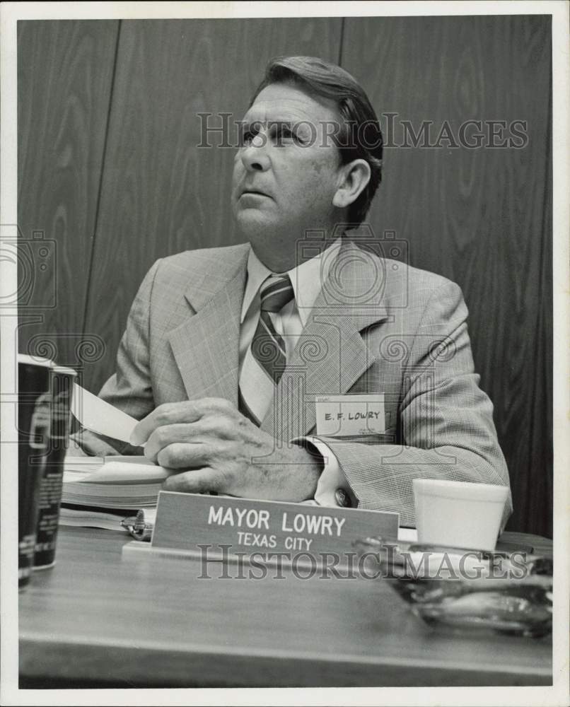 1973 Press Photo Emmett Lowry, Texas City Mayor - hpa73855- Historic Images