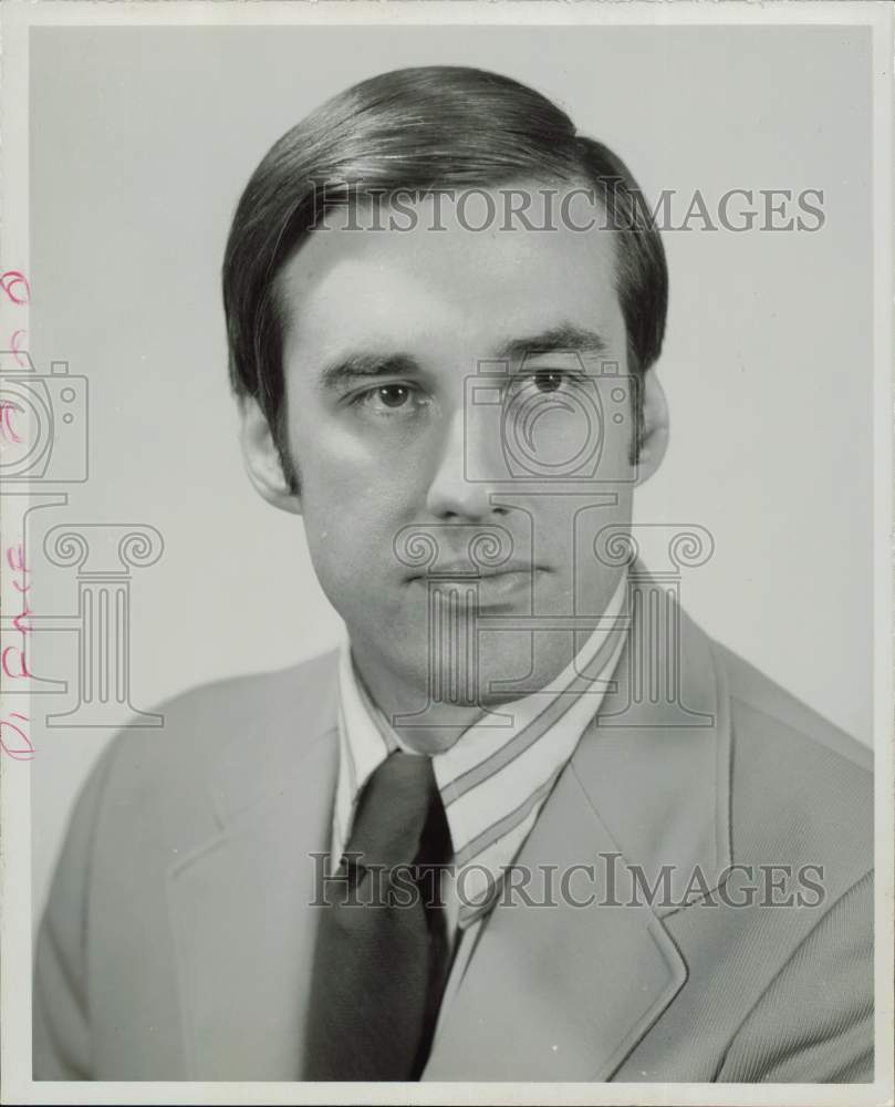 1975 Press Photo Duke R. Ligon, resigned as assistant FEA administrator.- Historic Images