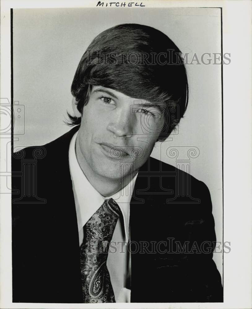 1974 Press Photo Robbins Mitchell, U.S. Representative GOP candidate.- Historic Images