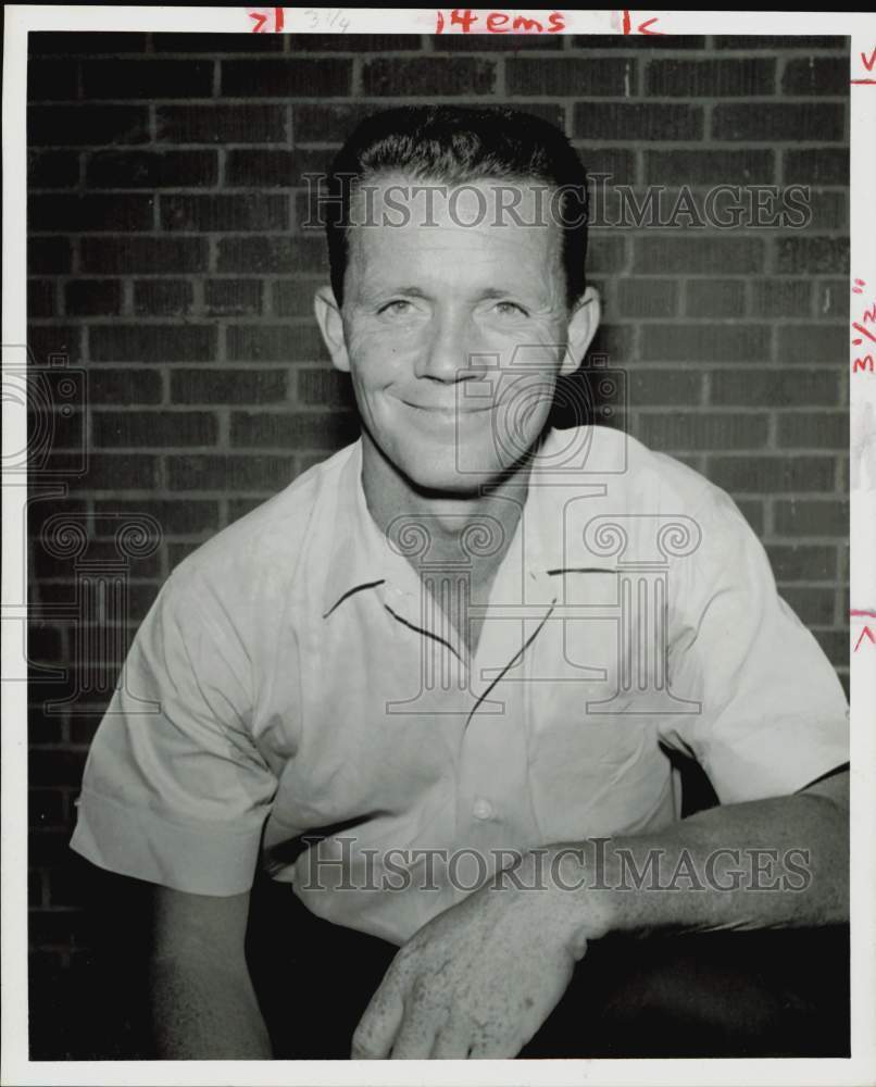 1965 Press Photo Jack Sherrard, ex-convict, smiling while trying to start over.- Historic Images