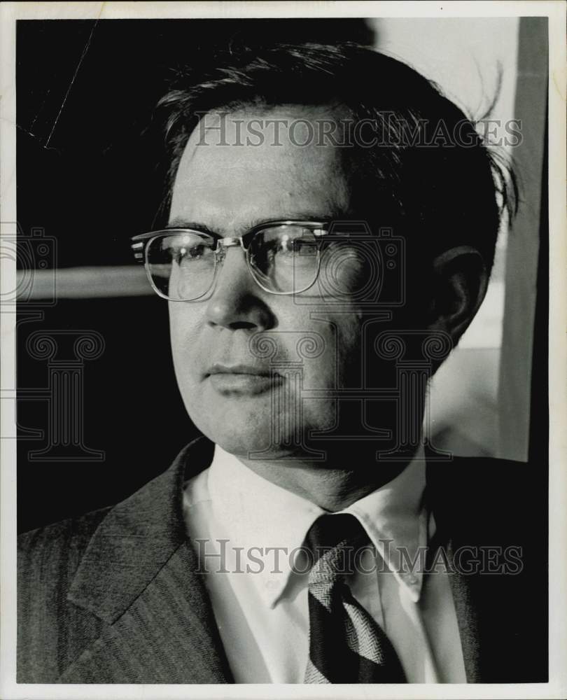 1974 Press Photo Montgomery Mitchell, Transco Companies president and UF head.- Historic Images