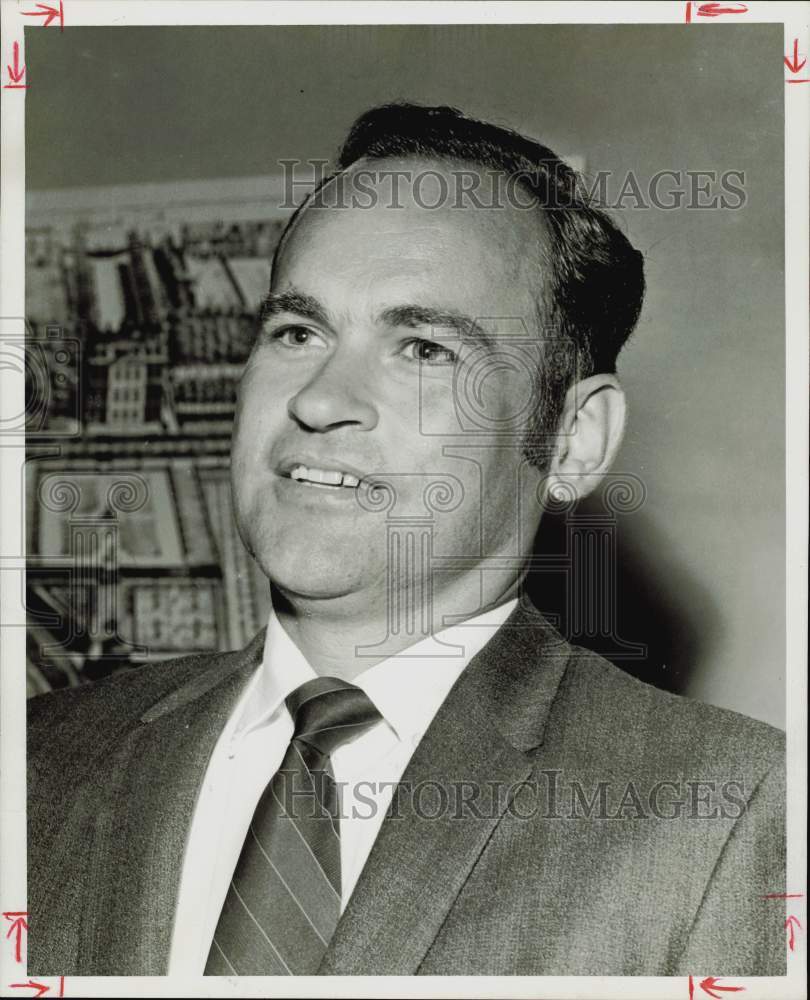 1969 Press Photo Dr. David Ludwig, professor at Concordia College in Ft. Wayne.- Historic Images