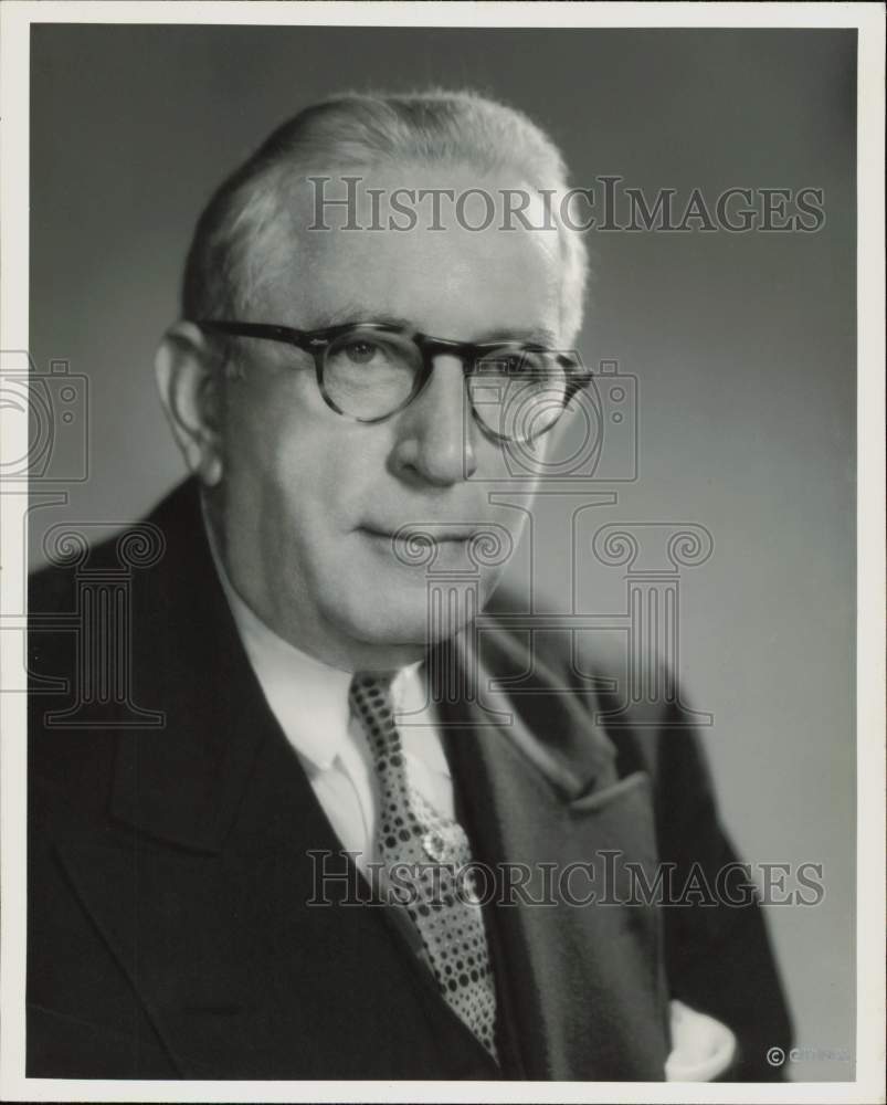 1958 Press Photo Martin McNamara, Southern Pacific Line general claims agent.- Historic Images