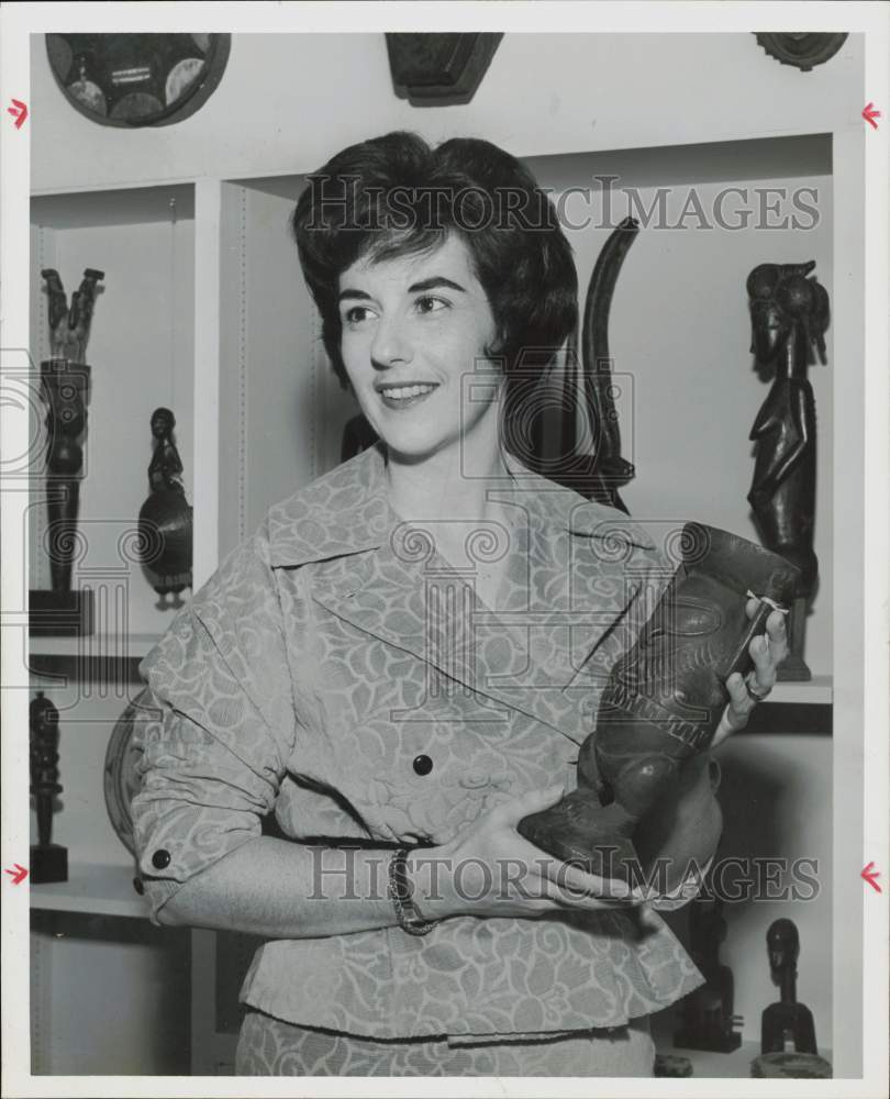 1961 Press Photo Mrs. Martin Lunin, holds antique art work. - hpa75674- Historic Images