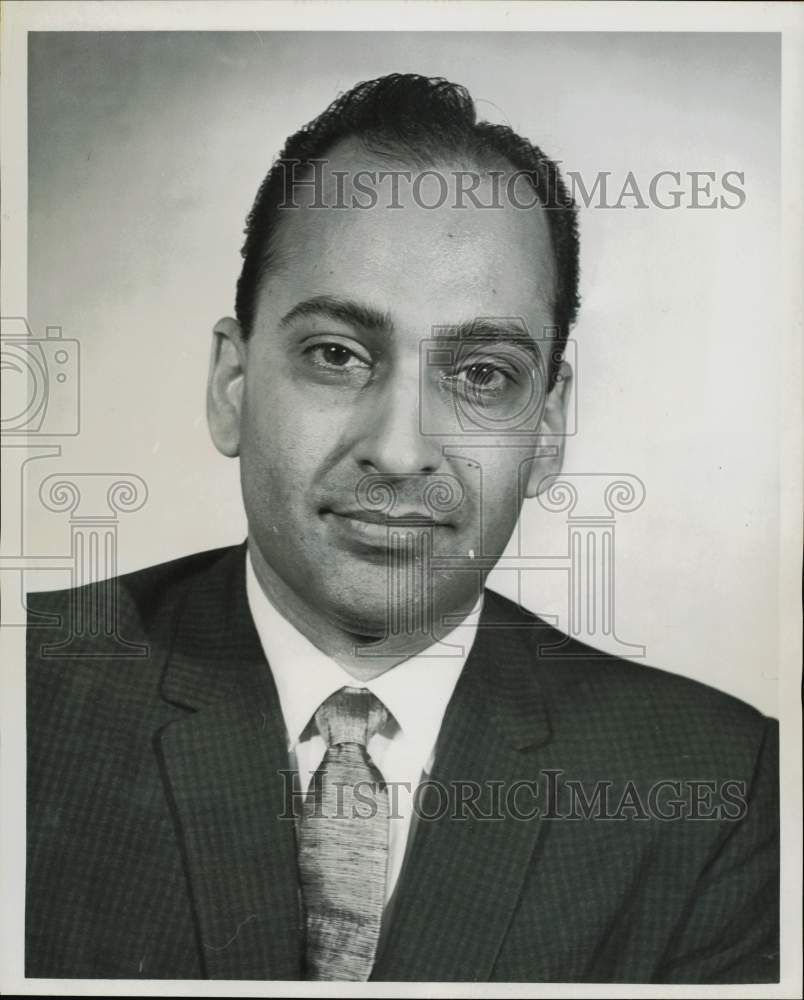 1964 Press Photo F.J. Spencer, Houston Research Institute Marketing Manager.- Historic Images