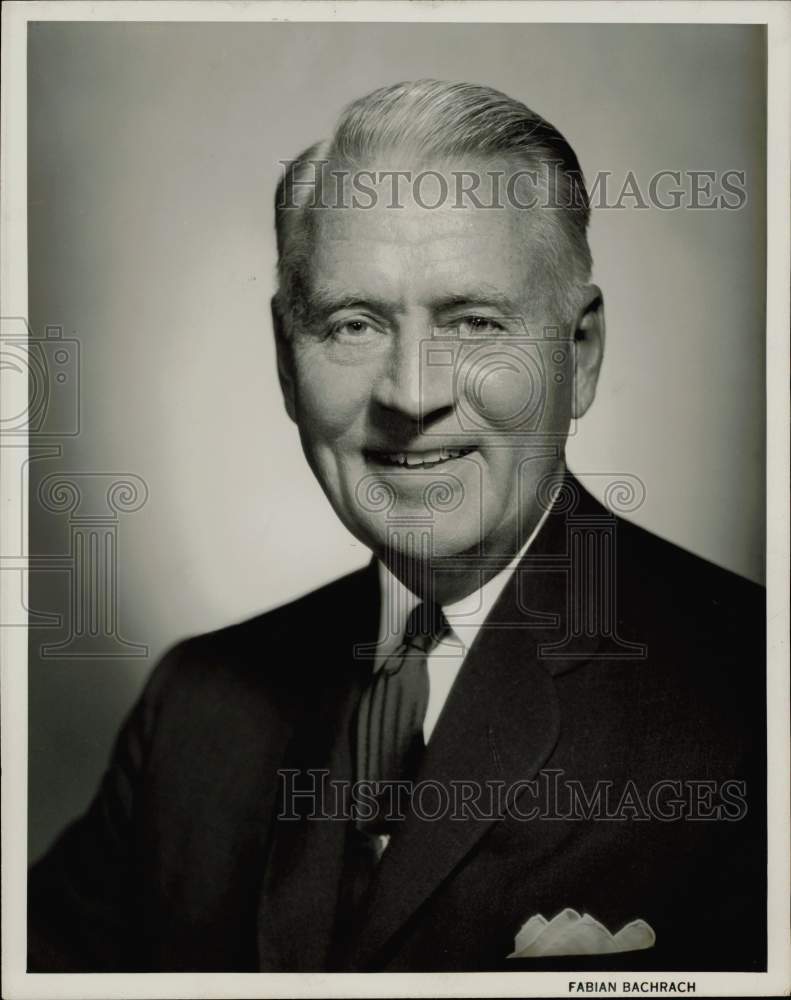 1962 Press Photo Dr. Frank Sparks, Council for Financial Aid to Education head.- Historic Images
