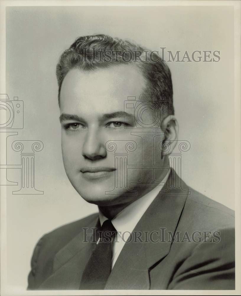 1958 Press Photo Conrad Marvin, Texas Eastern Transmission assistant engineer.- Historic Images