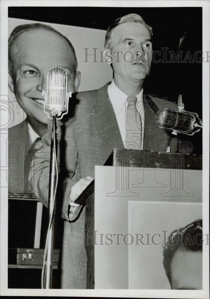 1956 Press Photo Harry Linderman, Harris County GOP Chairman speaks at rally, TX- Historic Images