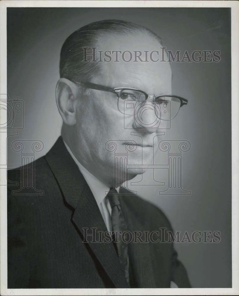 1963 Press Photo A.A. Prats, freight claim agent for Southern Pacific Company.- Historic Images