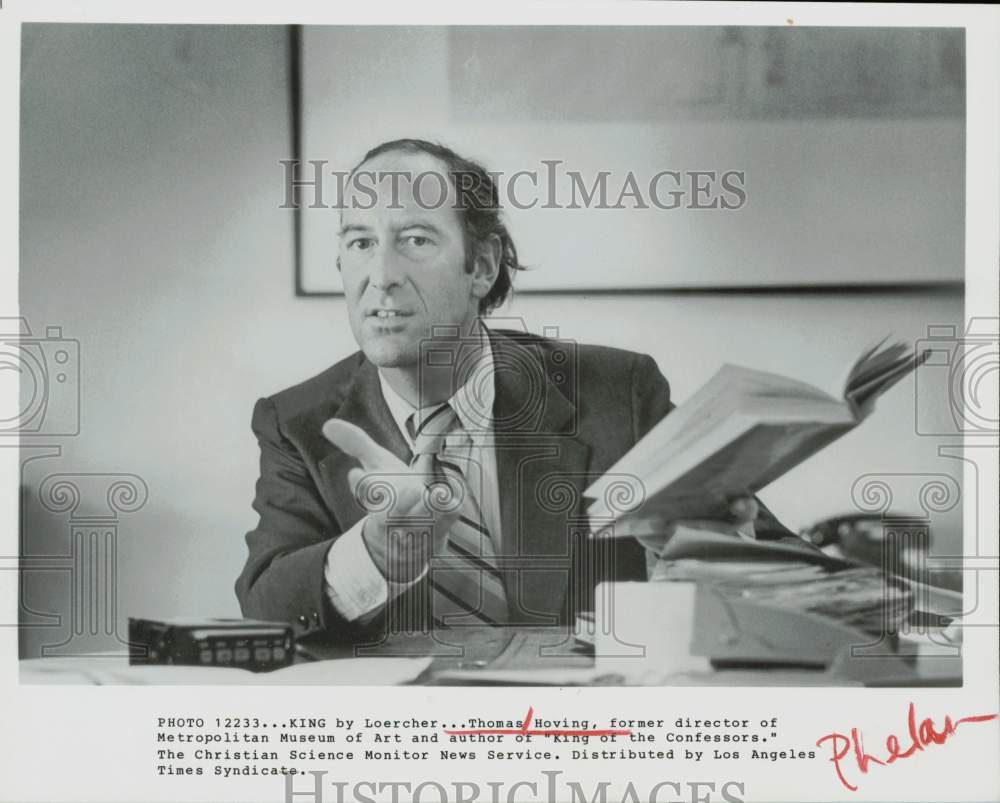 Press Photo Thomas Hoving, author of "King of the Confessors." - hpa77423- Historic Images