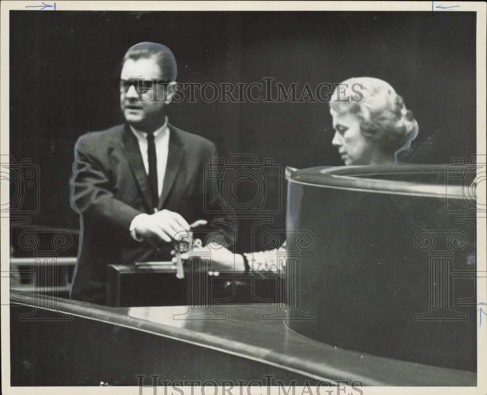 1964 Press Photo Lanny Dixon and Neil McKay shown at Doris McElyea trial.- Historic Images