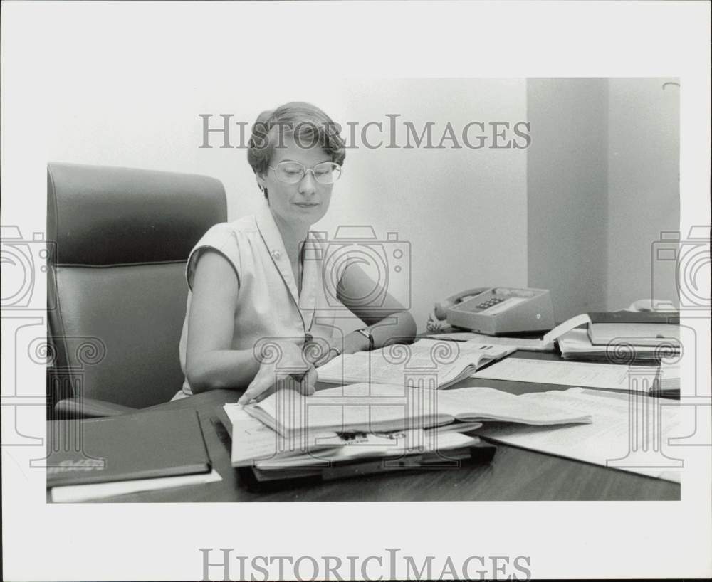 1979 Press Photo Linda West of Harris County&#39;s District Attorney&#39;s office.- Historic Images