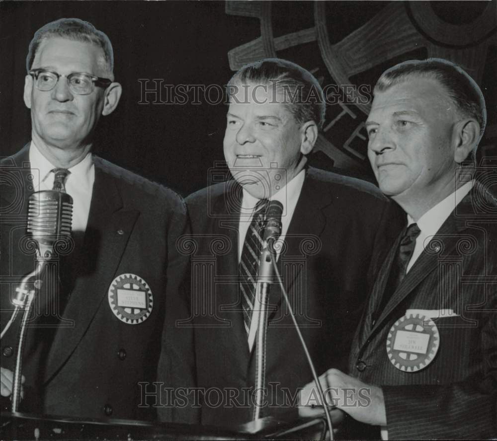 1960 Press Photo James Mitchell poses with other Rotary Club officials.- Historic Images