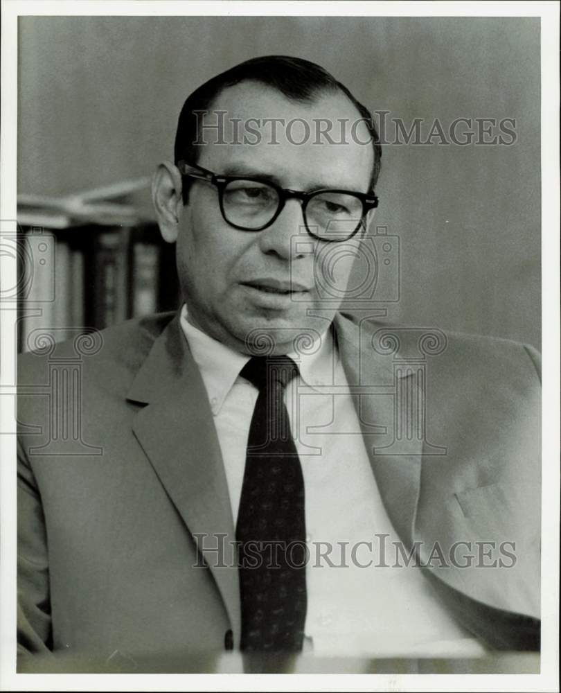 1970 Press Photo Frank Pinedo, board chairman of Pan American National Bank.- Historic Images