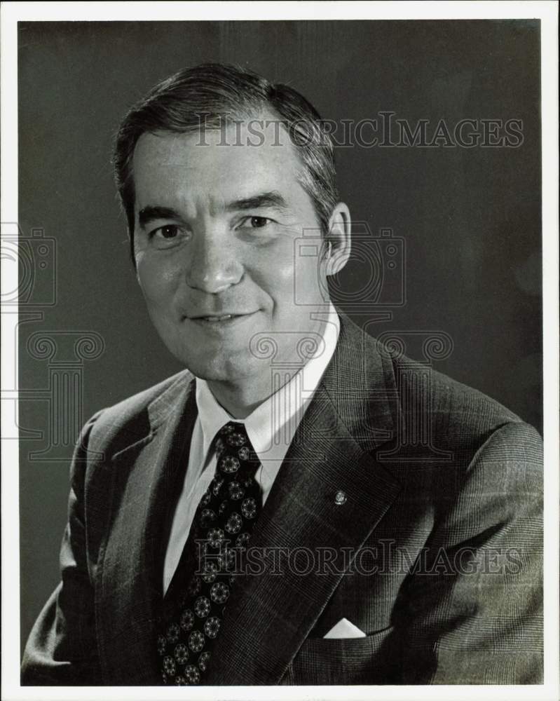 1974 Press Photo Crawford Price, KSTW-TV Seattle-Tacoma Vice President.- Historic Images