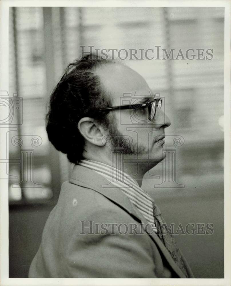 1972 Press Photo Ronald Rea, Mayor Louie Welch&#39;s assistant. - hpa77883- Historic Images