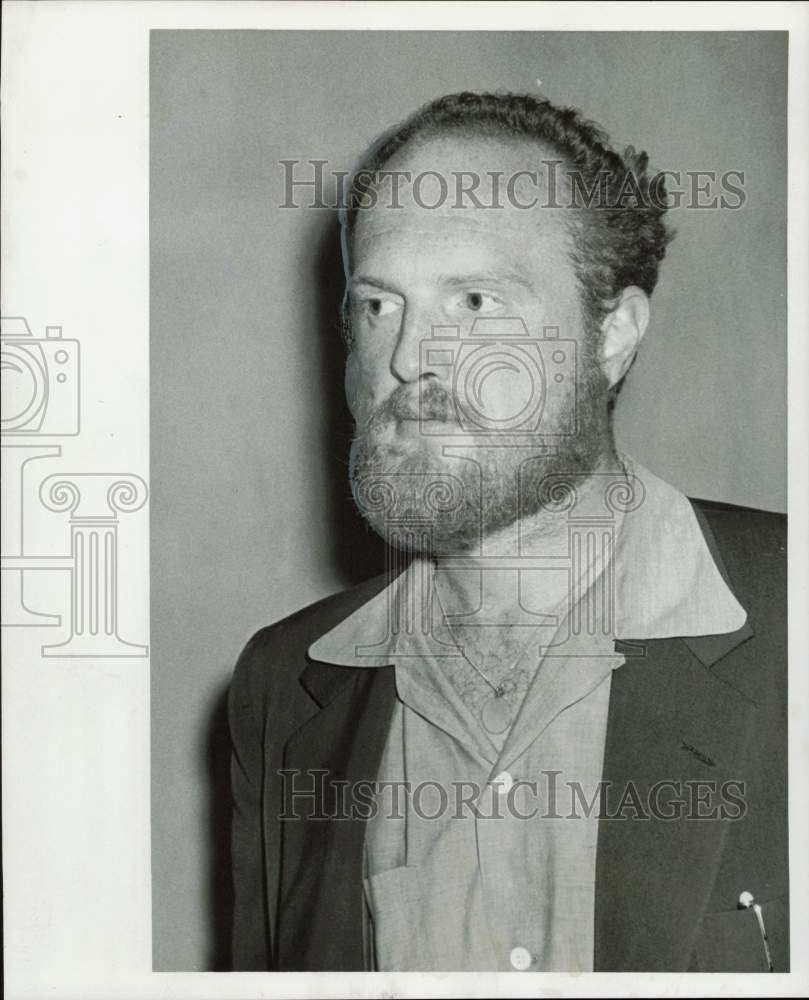 1959 Press Photo Matthias Reese, Outside Club operator - hpa78068- Historic Images