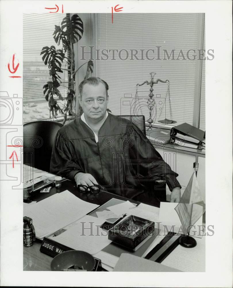 1979 Press Photo Wallace H. Miller, State District Judge, sits in his office.- Historic Images