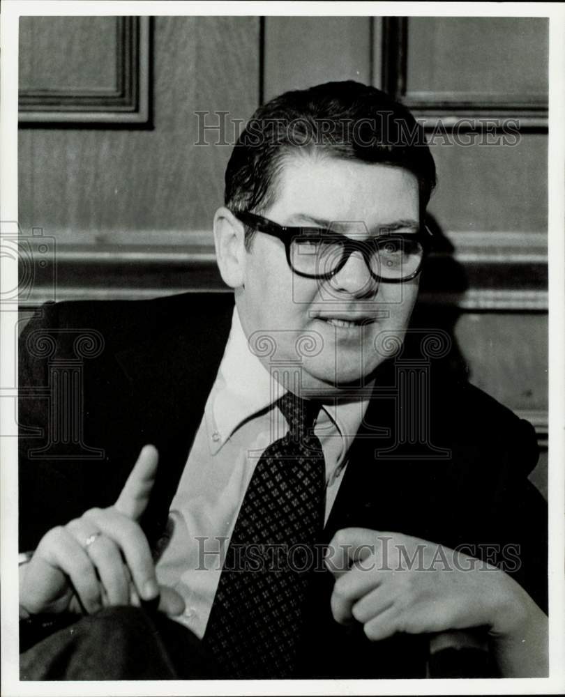 1978 Press Photo Dr. Frank Rauscher of American Cancer Society. - hpa78151- Historic Images