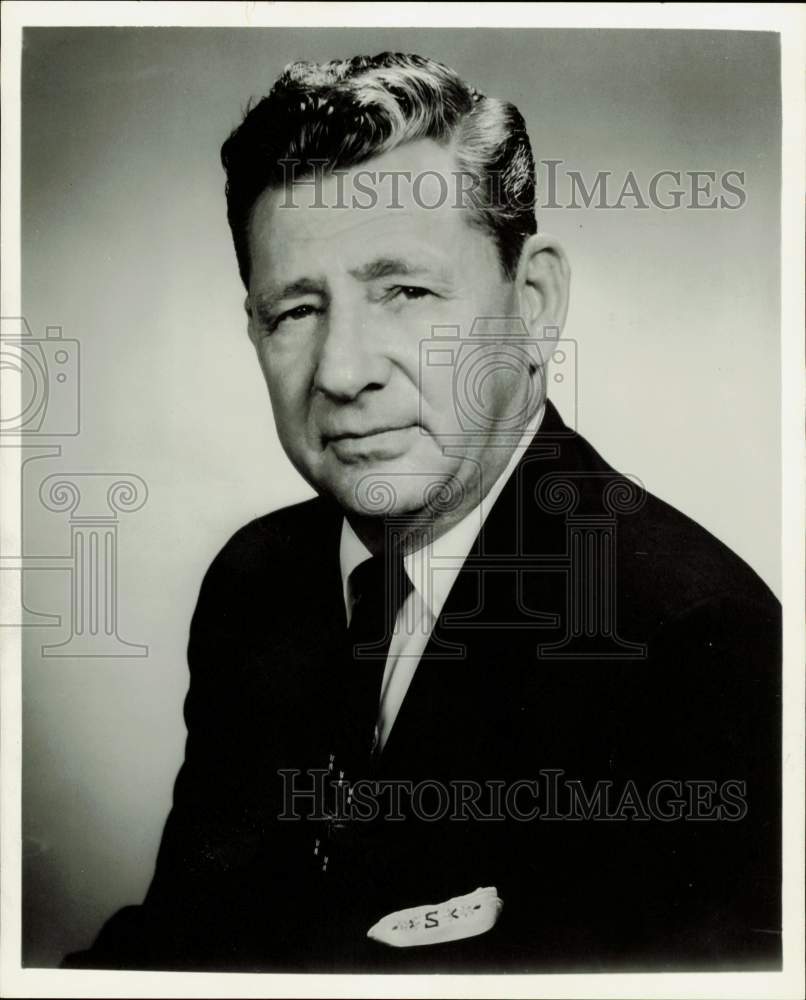 1963 Press Photo Thomas Sternberg, Stran-Stell Vice President of Operations.- Historic Images