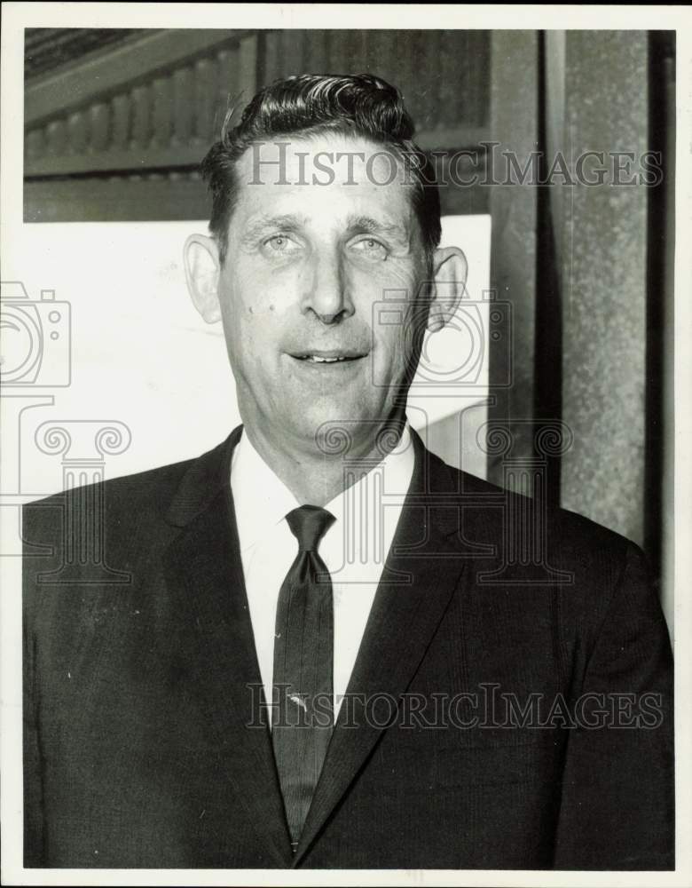 1961 Press Photo Politician H.H. Ricker, Jr. - hpa78192- Historic Images