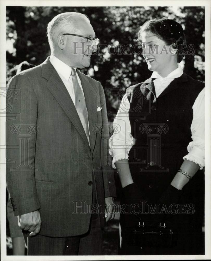 1955 Press Photo Julia Wolf and Dr. Abram Sachar talk at Brandeis reception.- Historic Images