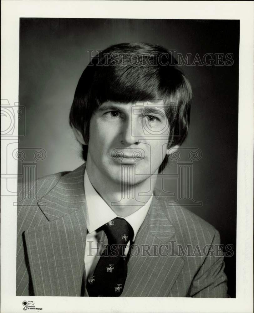 Press Photo Charles Roark, Twelve Oaks Hospital Assistant Administrator- Historic Images