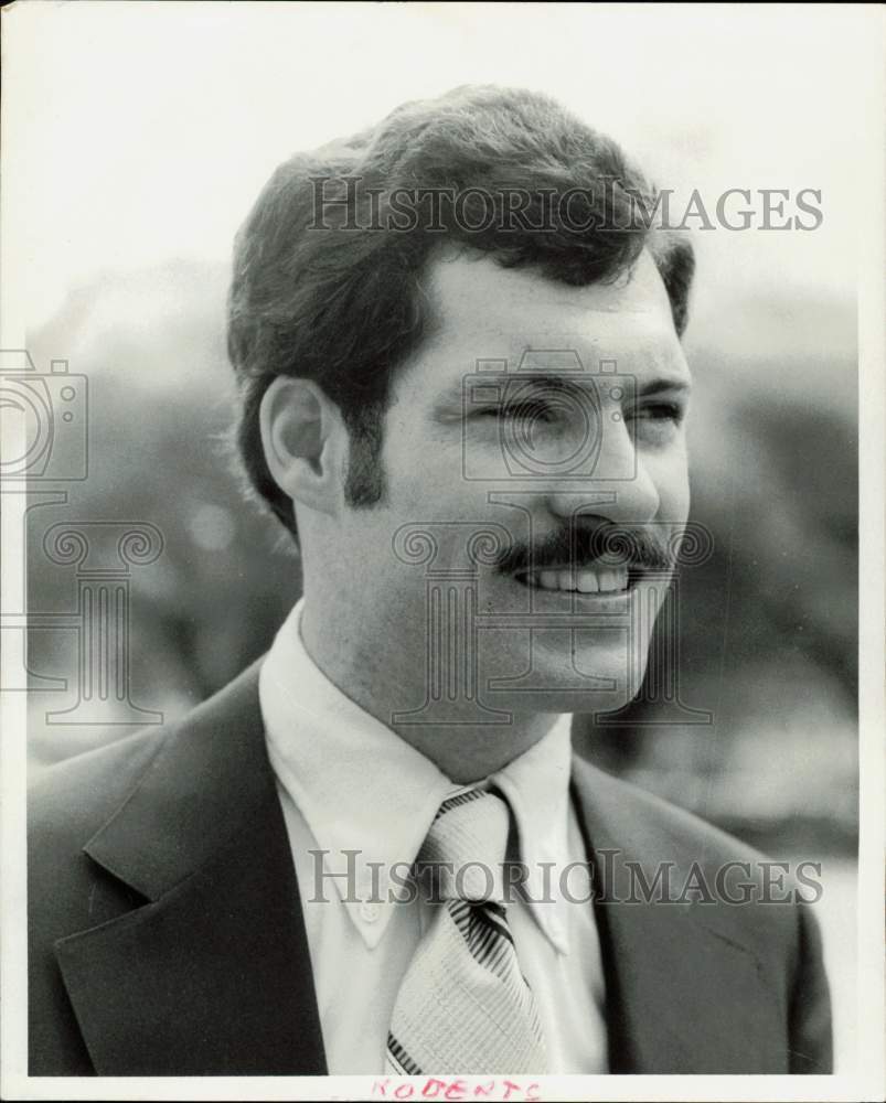 1977 Press Photo Craig Roberts, HISD Board of Trustees candidate - hpa78361- Historic Images