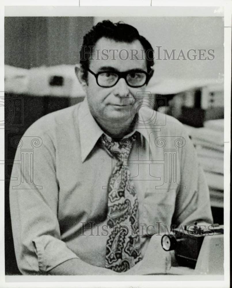 1974 Press Photo Author William Robbins - hpa78368- Historic Images