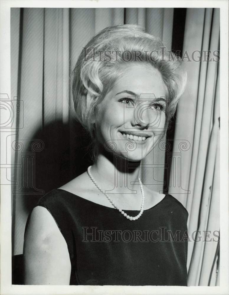 1963 Press Photo Sandra Rebstock, Homecoming Queen finalist for U. of Houston- Historic Images