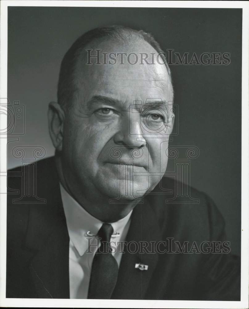 1971 Press Photo Augustus Long of Texaco Incorporated - hpa78872- Historic Images