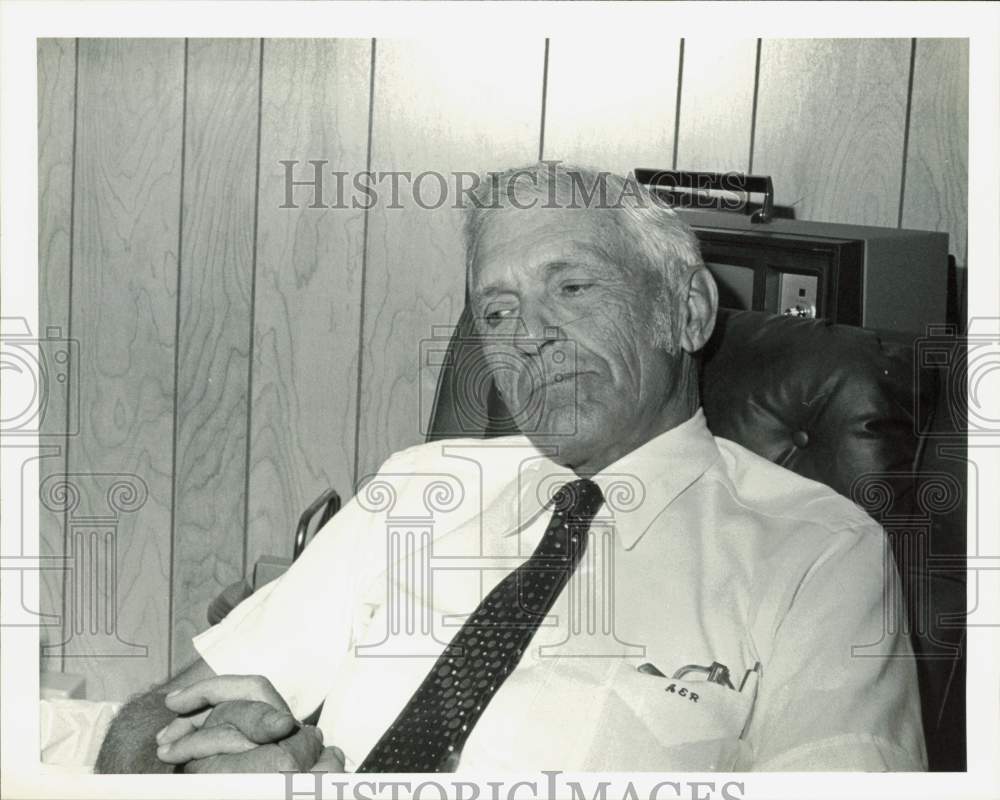 Press Photo A.E. &quot;Gene&quot; Reaves, Sheriff of Montgomery County. - hpa79002- Historic Images