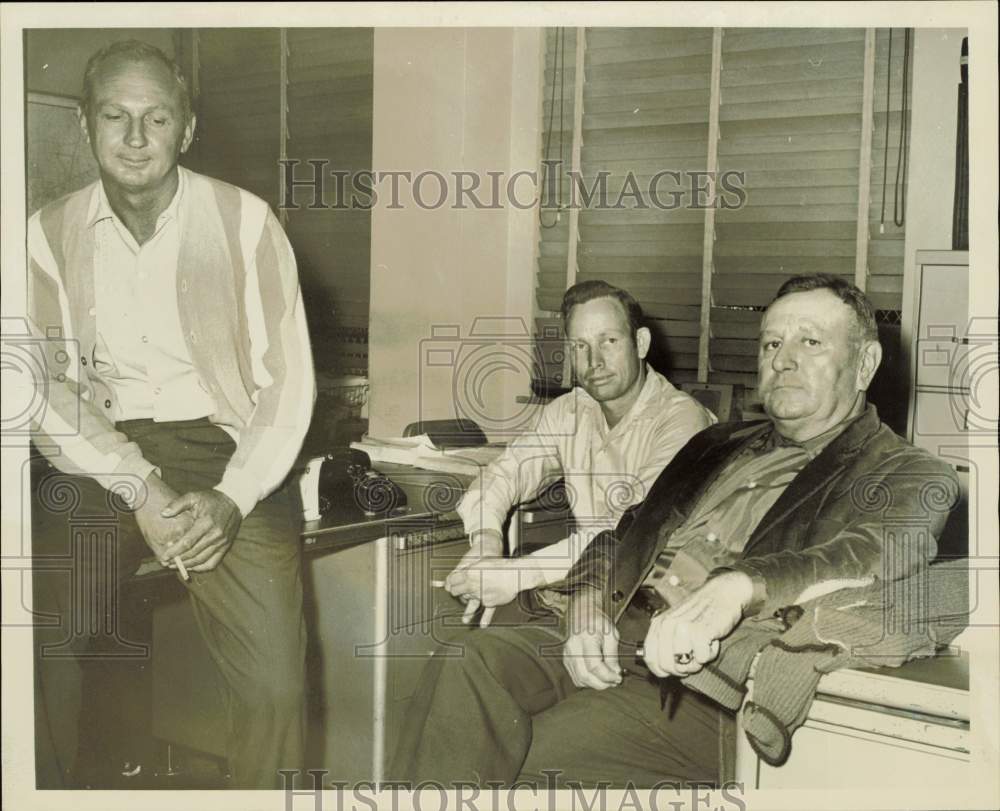 1965 Press Photo Earl Miles, Alvie Robinson, Stafford Rodden identify Jerry Ward- Historic Images