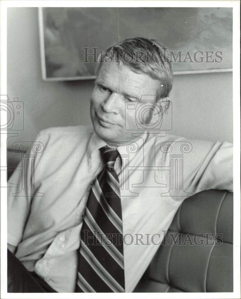1970 Press Photo T. Roger Nudd, Dean at University of Houston - hpa79569- Historic Images