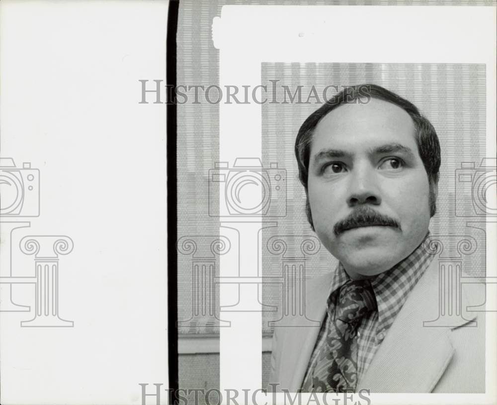 1974 Press Photo Robert Rodriguez, Houston Housing Authority member. - hpa79723- Historic Images