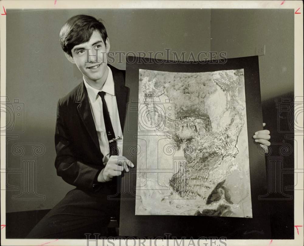 1967 Press Photo Bo Newell shows his winning Post&#39;s Spring Art Festival piece- Historic Images