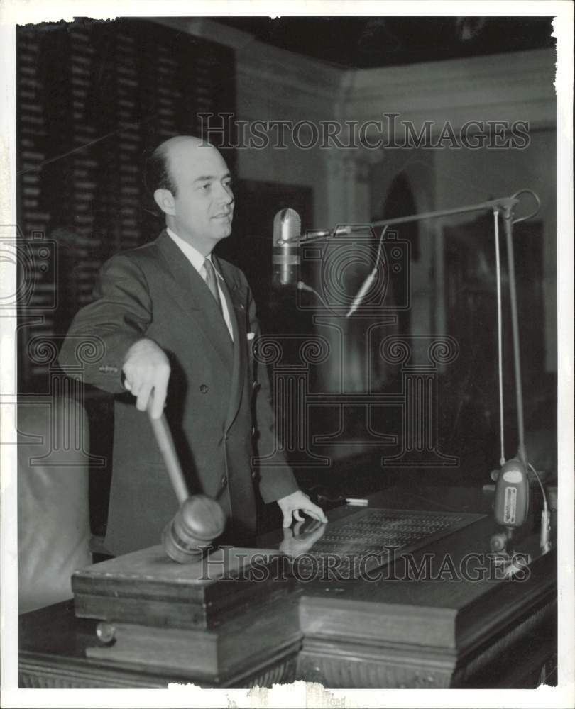 1955 Press Photo Speaker Reuben Senterfitt presides over the Texas House.- Historic Images