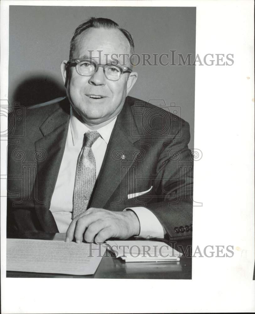 Press Photo James Miller, assistant cashier at South Main State Bank.- Historic Images