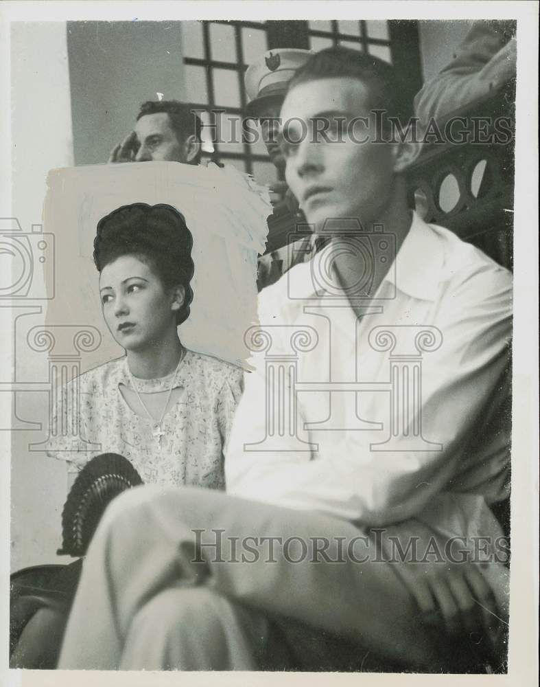 1947 Press Photo Patricia Schmidt and Charles Jackson wait at Havana trial.- Historic Images