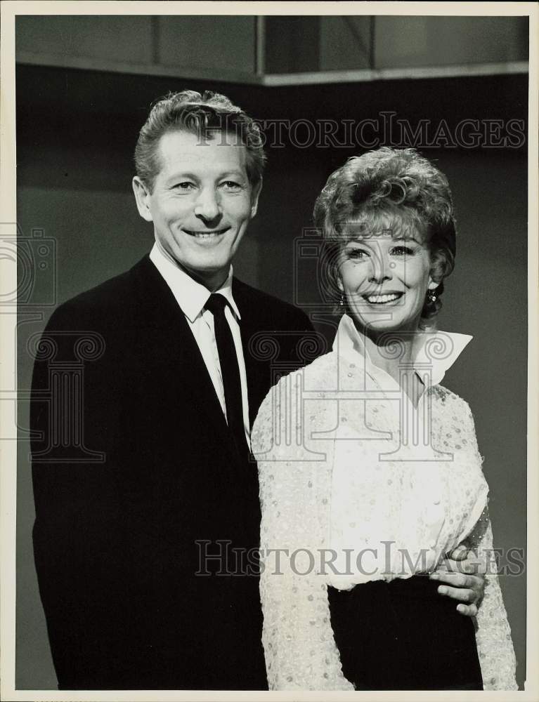 1964 Press Photo Danny Kaye and Gwen Verdon on &quot;The Danny Kaye Show&quot; on CBS-TV.- Historic Images