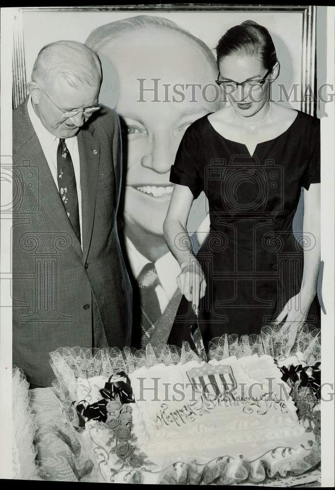 1956 Press Photo H.J. (Jack) Porter&#39;s birthday cake cut by woman. - hpa81063- Historic Images