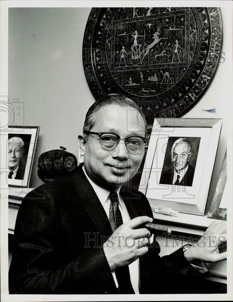 1964 Press Photo U Thant of United Nations in his Riverdale, New York home.- Historic Images