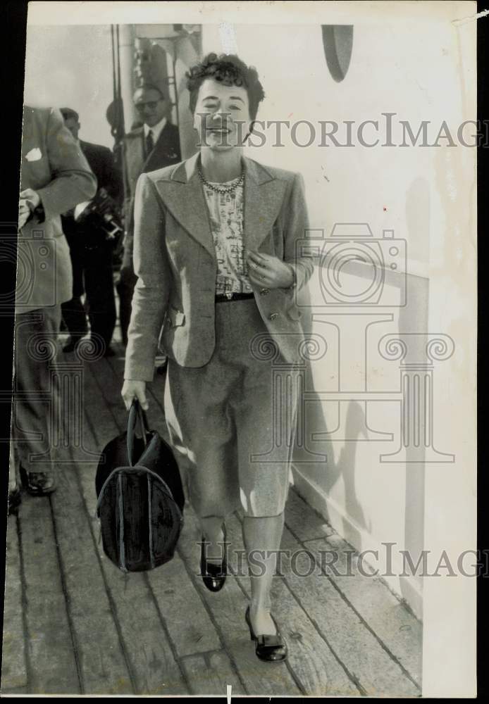 1956 Press Photo Mrs. Anne Morrow Lindbergh aboard ship. - hpa81371- Historic Images