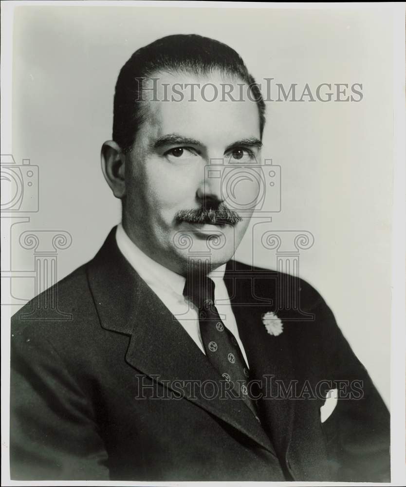 1962 Press Photo William Morton, vice president of Sheraton of America.- Historic Images