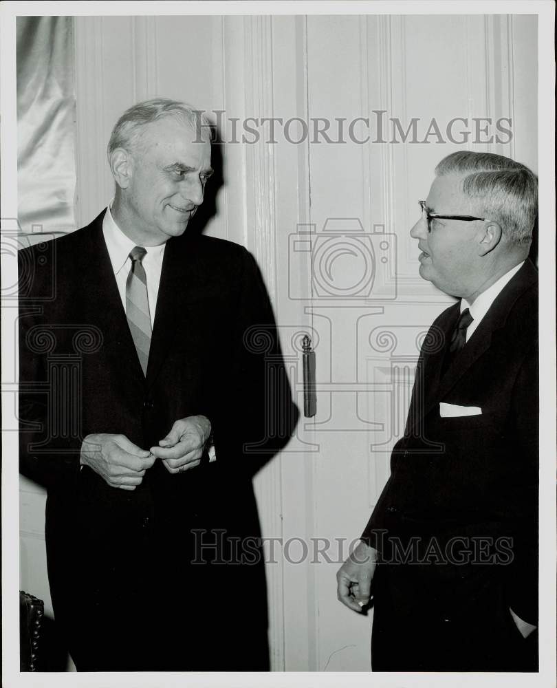 1965 Press Photo Ben Ramsey and Arthur Barbeck of Texas Railroad Commission- Historic Images