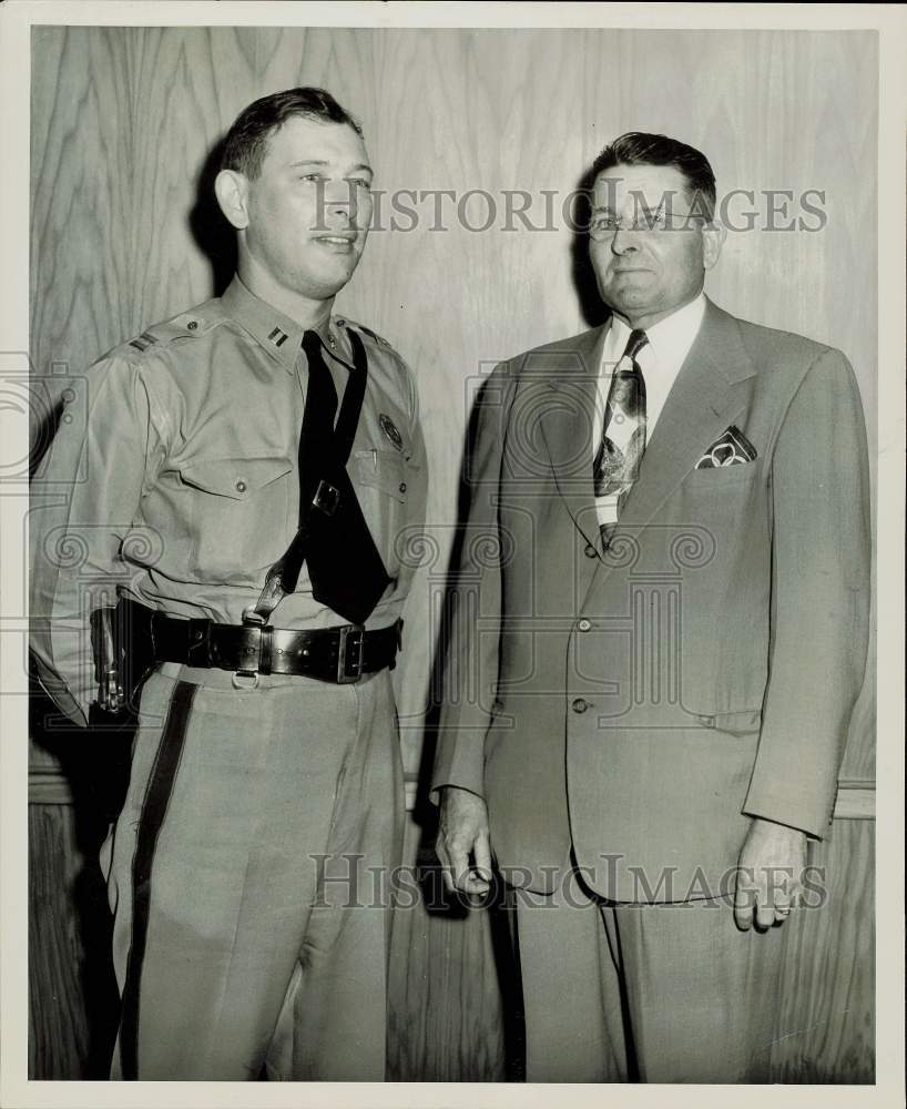 1950 Press Photo Beaumont&#39;s police chief Jim Mulligan and assistant Willie Bauer- Historic Images